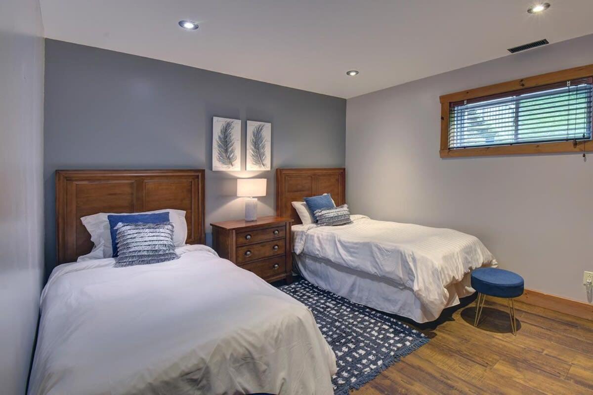 Chic Familiale, Relaxant Avec Spa En Montagnes Labelle Bagian luar foto